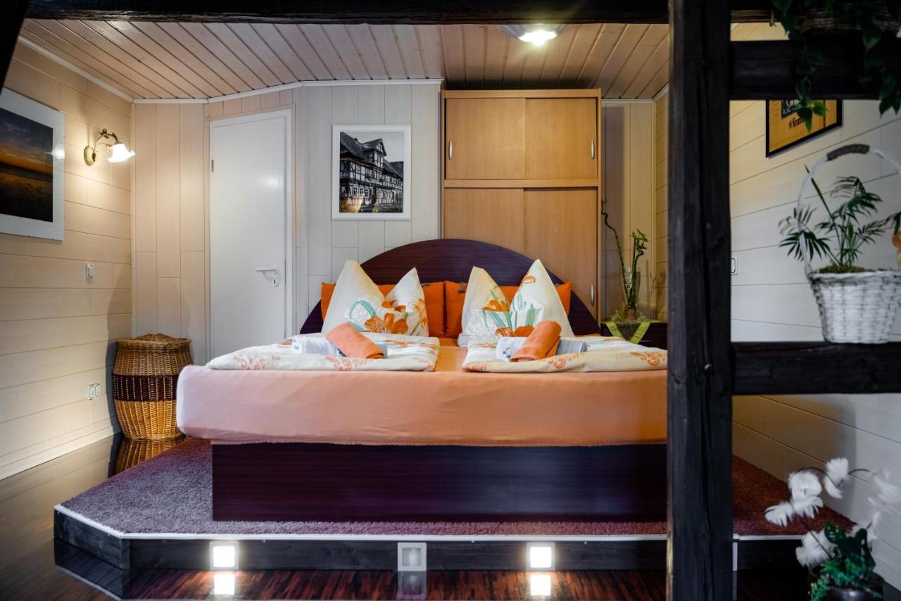Pension Zur Krone Martinfeld ภายนอก รูปภาพ