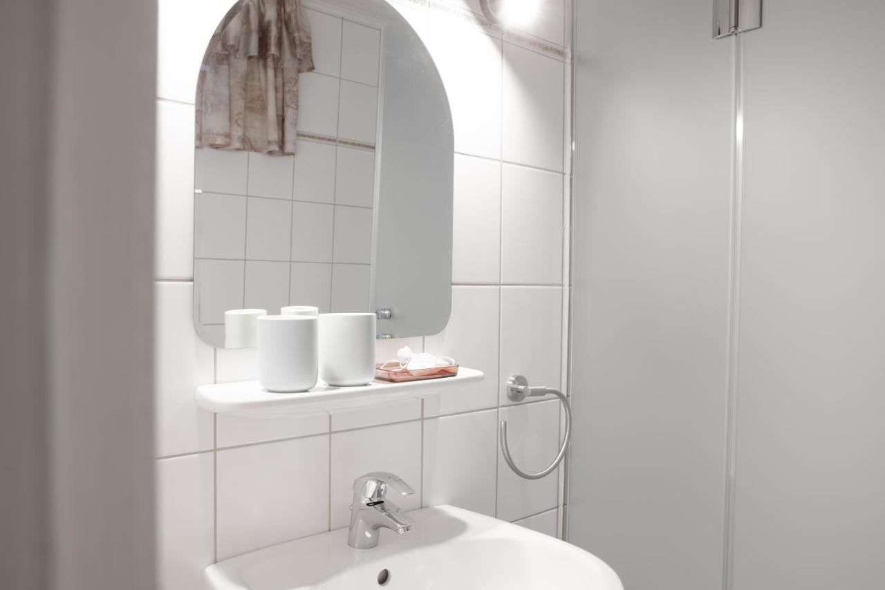 Pension Zur Krone Martinfeld ภายนอก รูปภาพ
